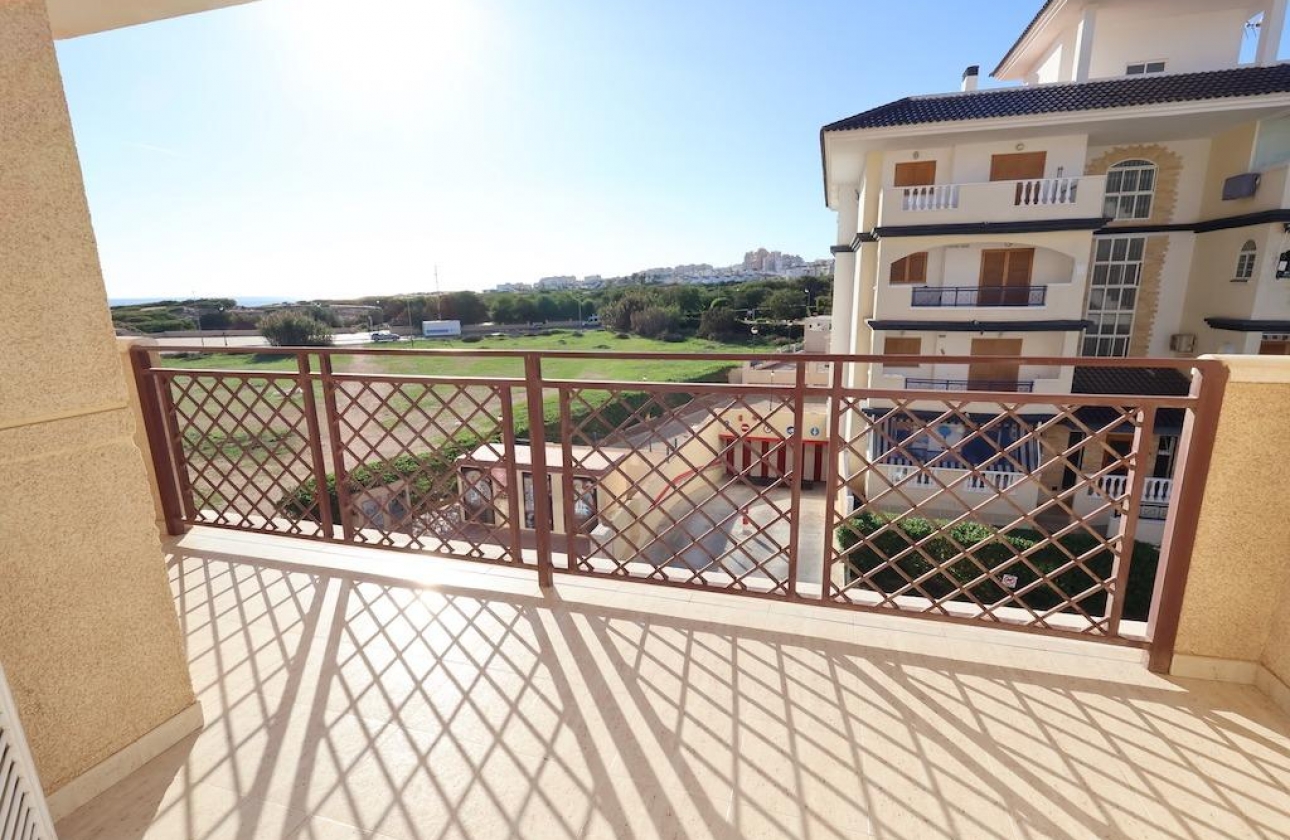 Resale - Apartment - Torrevieja - La Mata