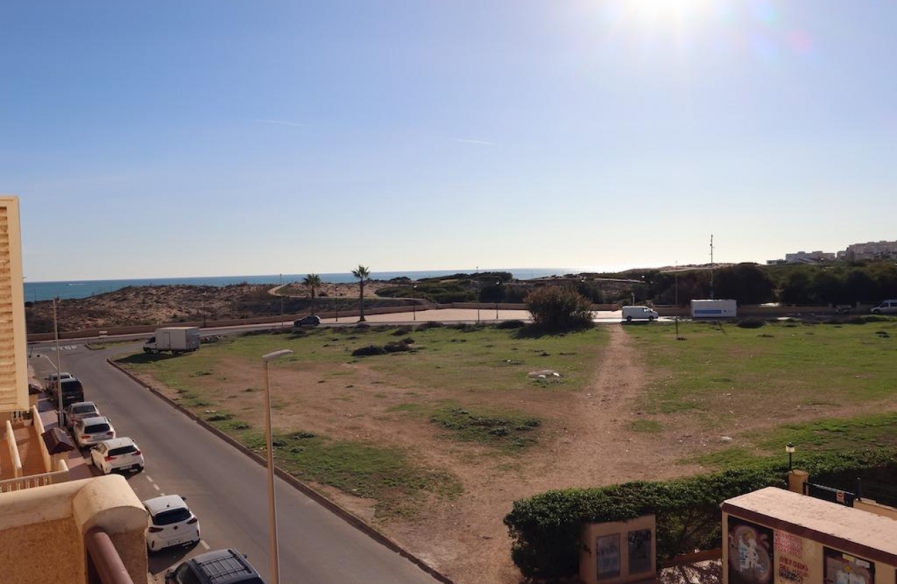 Resale - Apartment - Torrevieja - La Mata