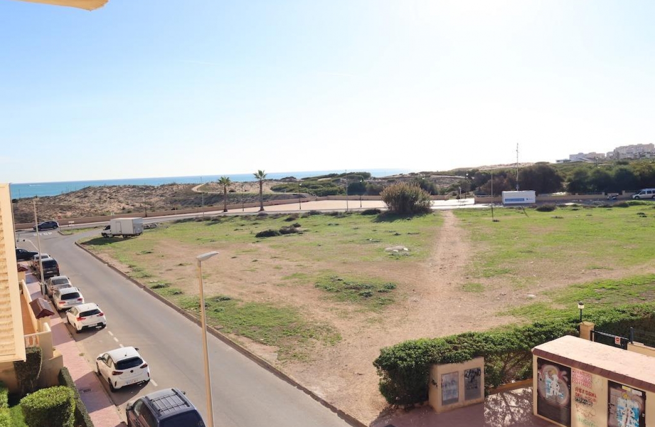 Resale - Apartment - Torrevieja - La Mata