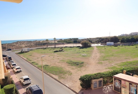 Resale - Apartment - Torrevieja - La Mata