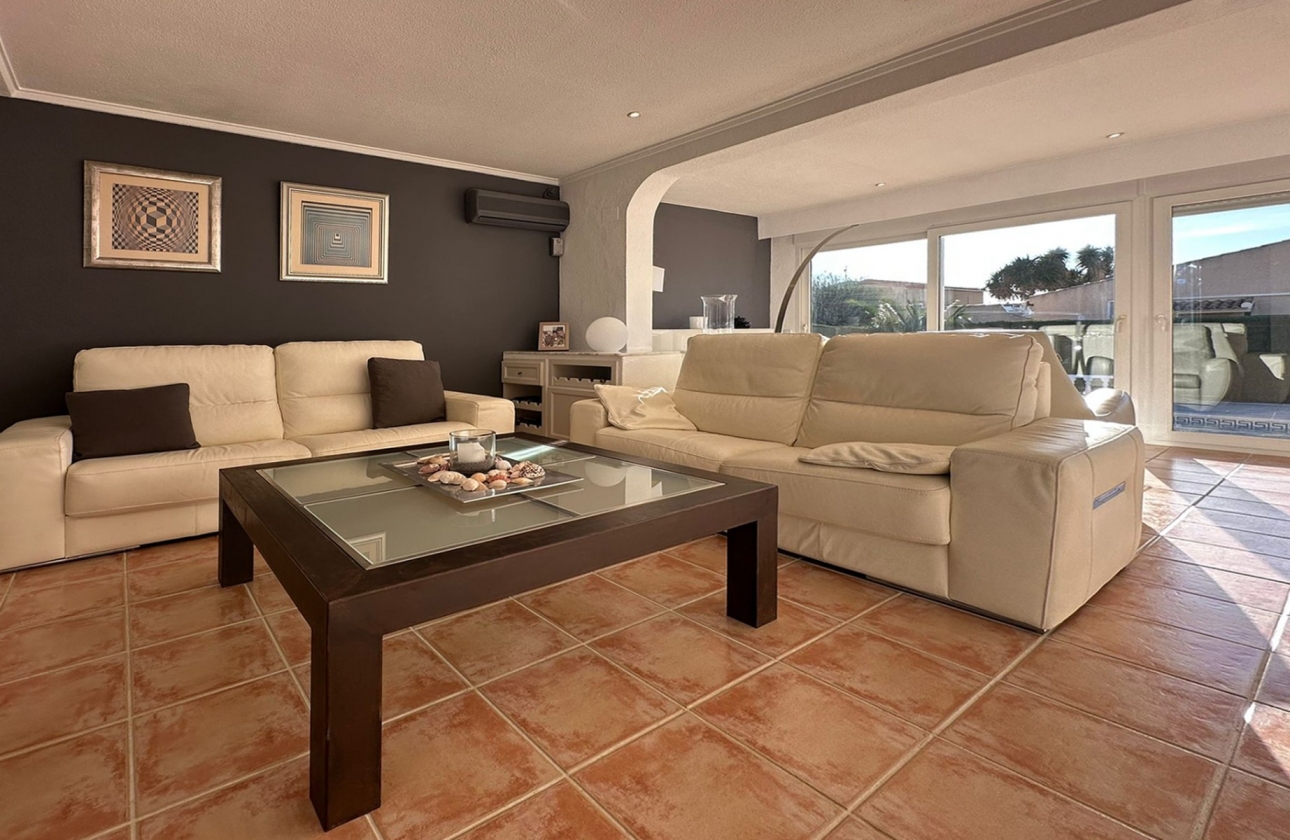 Resale - Villa - Orihuela Costa - La Florida