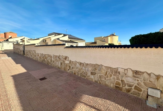 Resale - Villa - Orihuela Costa - La Florida