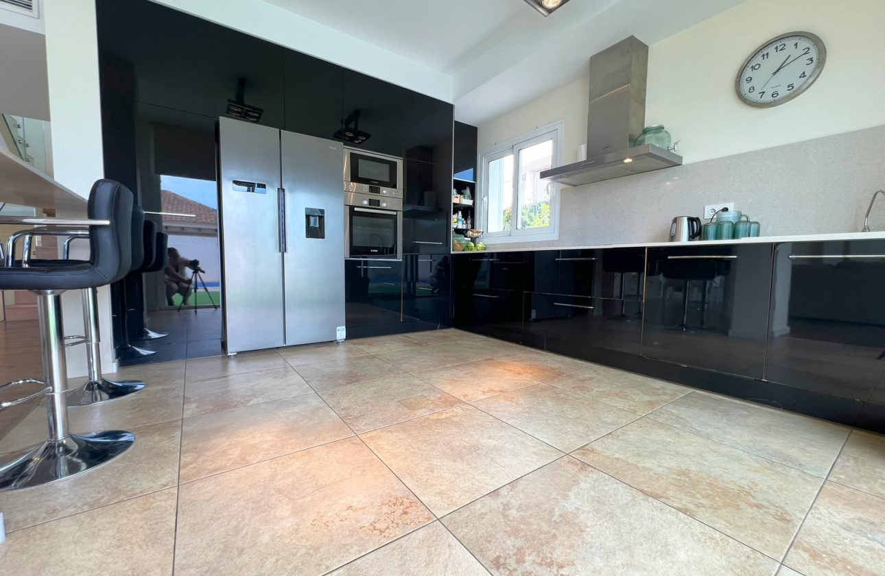 Reventa - Villa - San Fulgencio