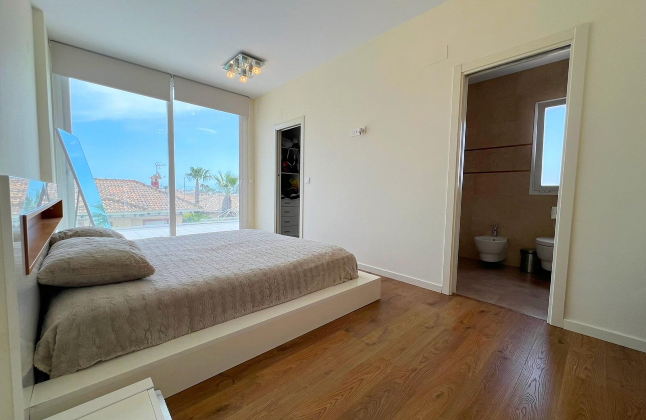 Reventa - Villa - San Fulgencio