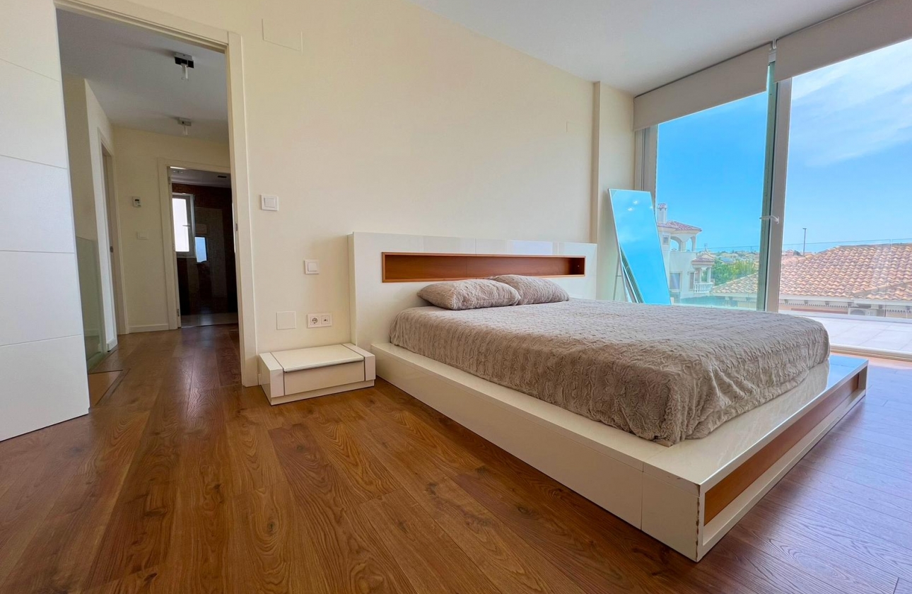 Reventa - Villa - San Fulgencio