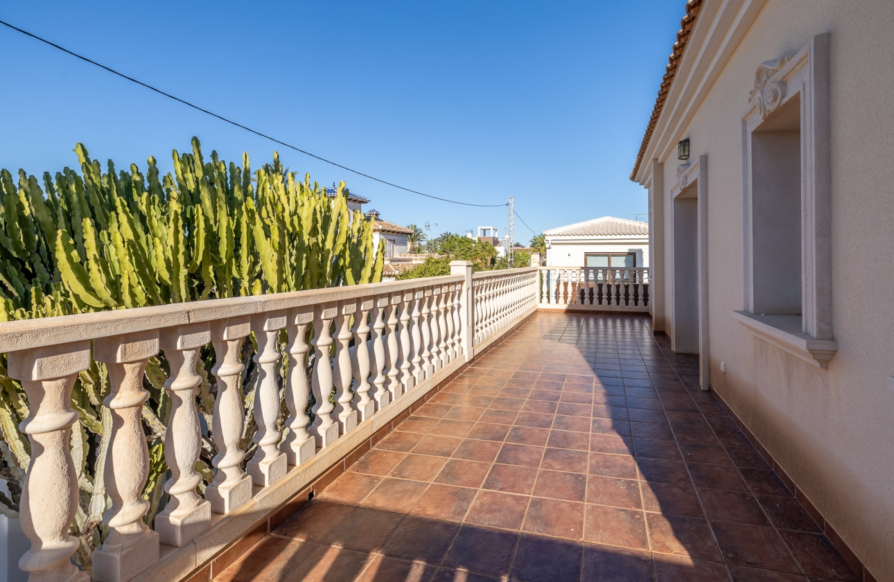 Rynek wtórny - Villa - Orihuela Costa - Cabo Roig