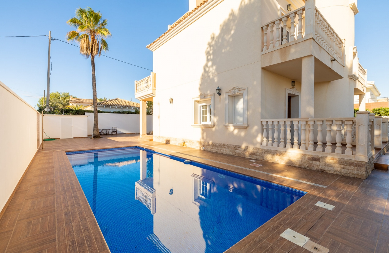 Rynek wtórny - Villa - Orihuela Costa - Cabo Roig