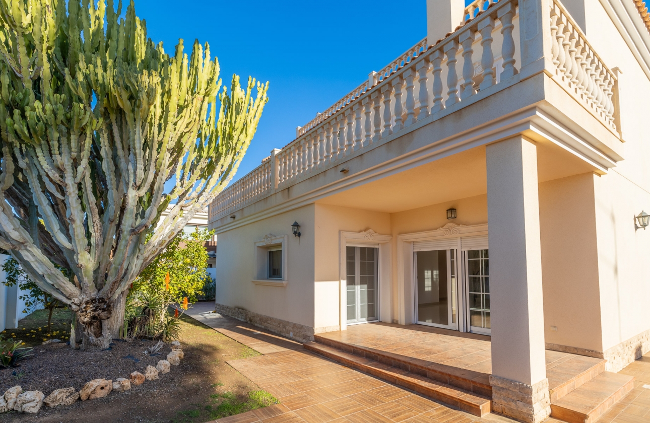 Rynek wtórny - Villa - Orihuela Costa - Cabo Roig