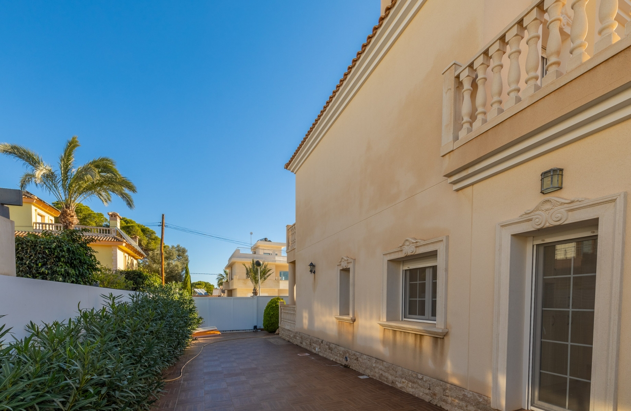 Rynek wtórny - Villa - Orihuela Costa - Cabo Roig