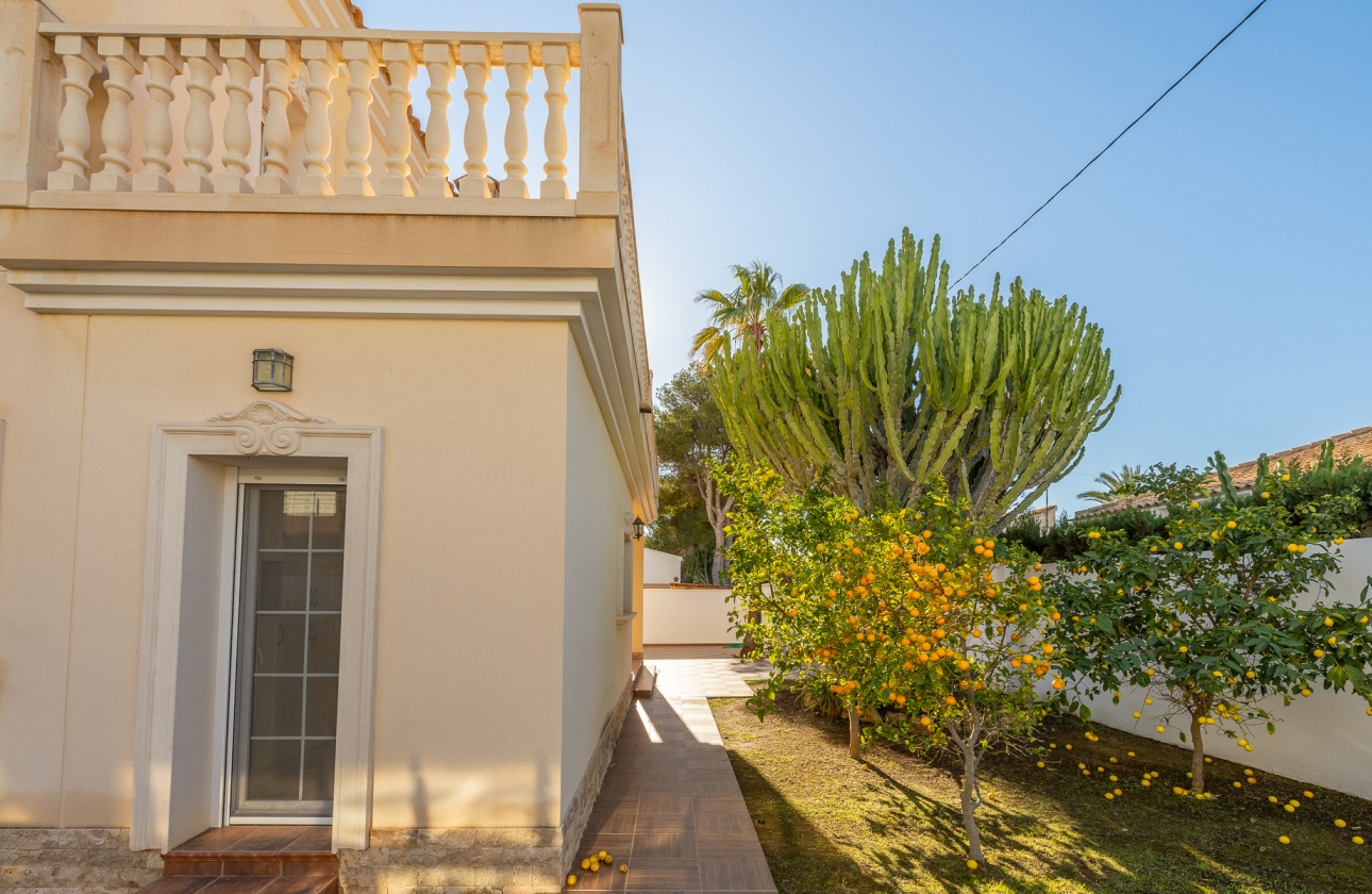 Rynek wtórny - Villa - Orihuela Costa - Cabo Roig