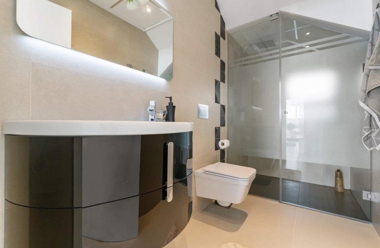 Rynek wtórny - Villa - Orihuela Costa - Campoamor