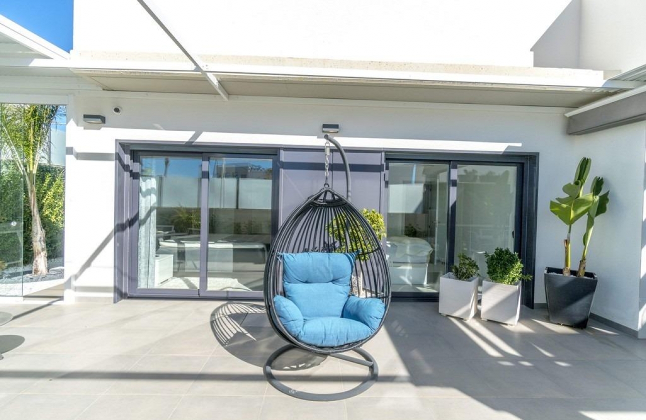 Rynek wtórny - Villa - Orihuela Costa - Campoamor