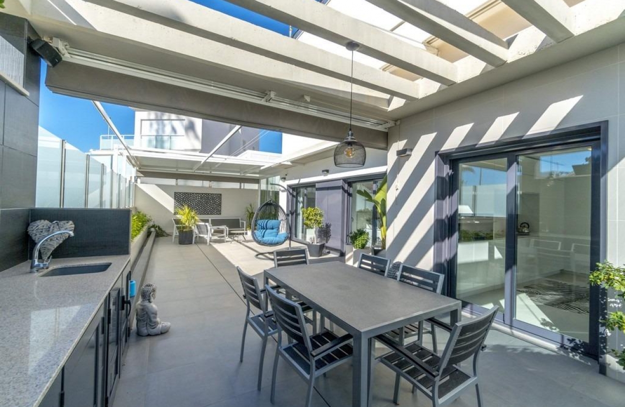 Rynek wtórny - Villa - Orihuela Costa - Campoamor