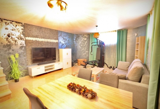 Resale - Villa - San Miguel de Salinas - Residencial los flamencos