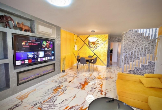 Resale - Villa - San Miguel de Salinas - Residencial los flamencos