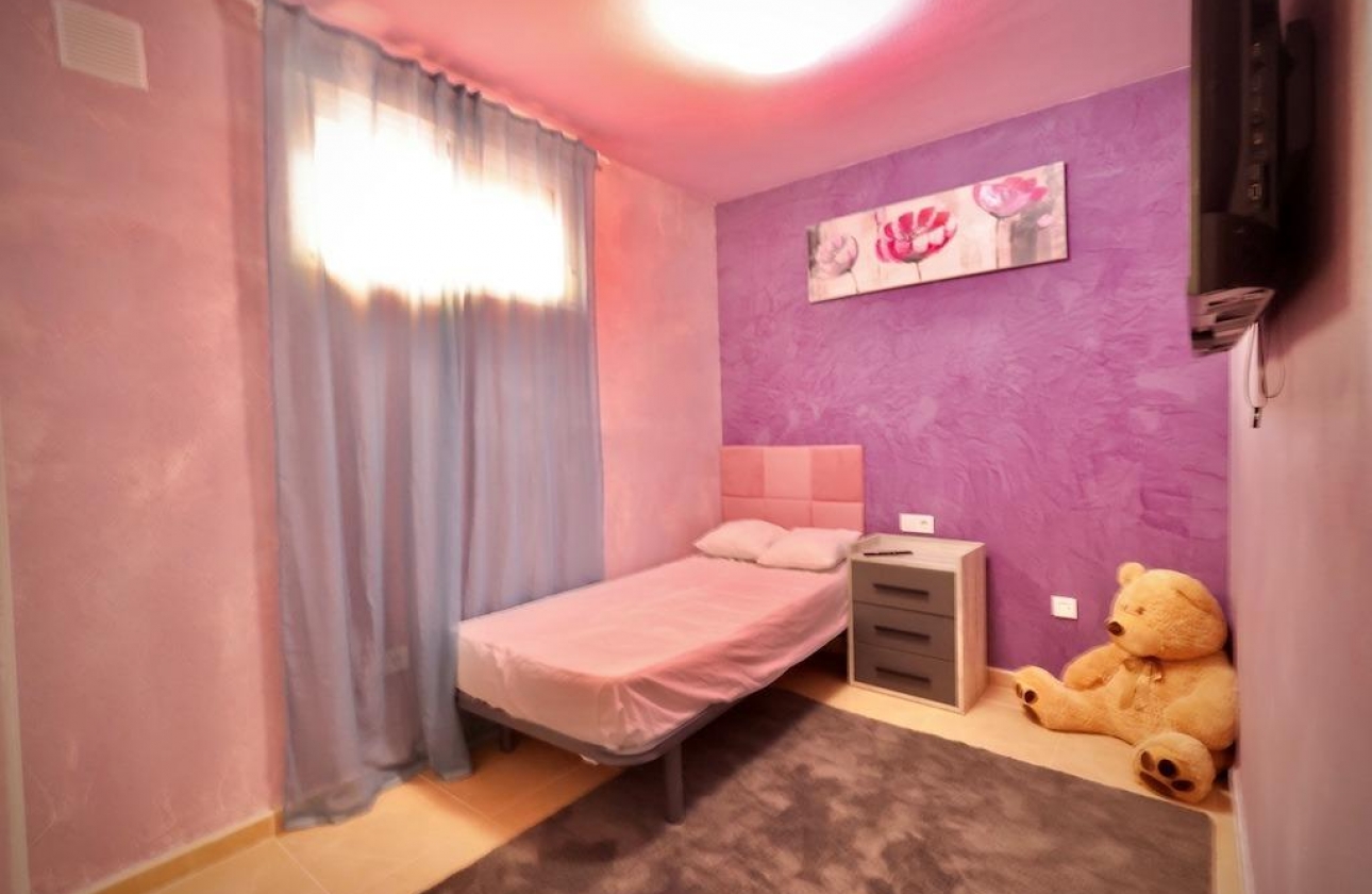 Resale - Villa - San Miguel de Salinas - Residencial los flamencos