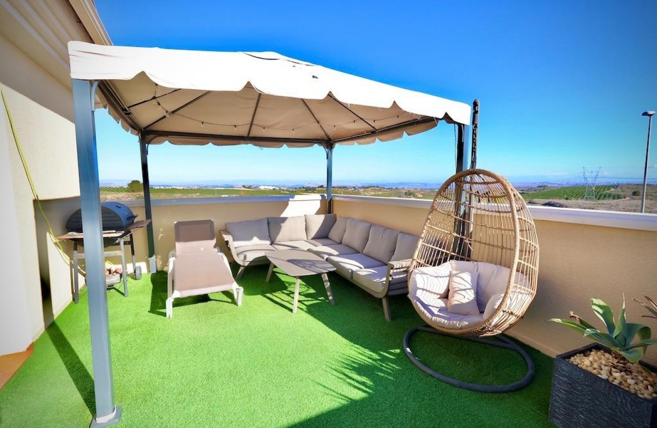 Resale - Villa - San Miguel de Salinas - Residencial los flamencos