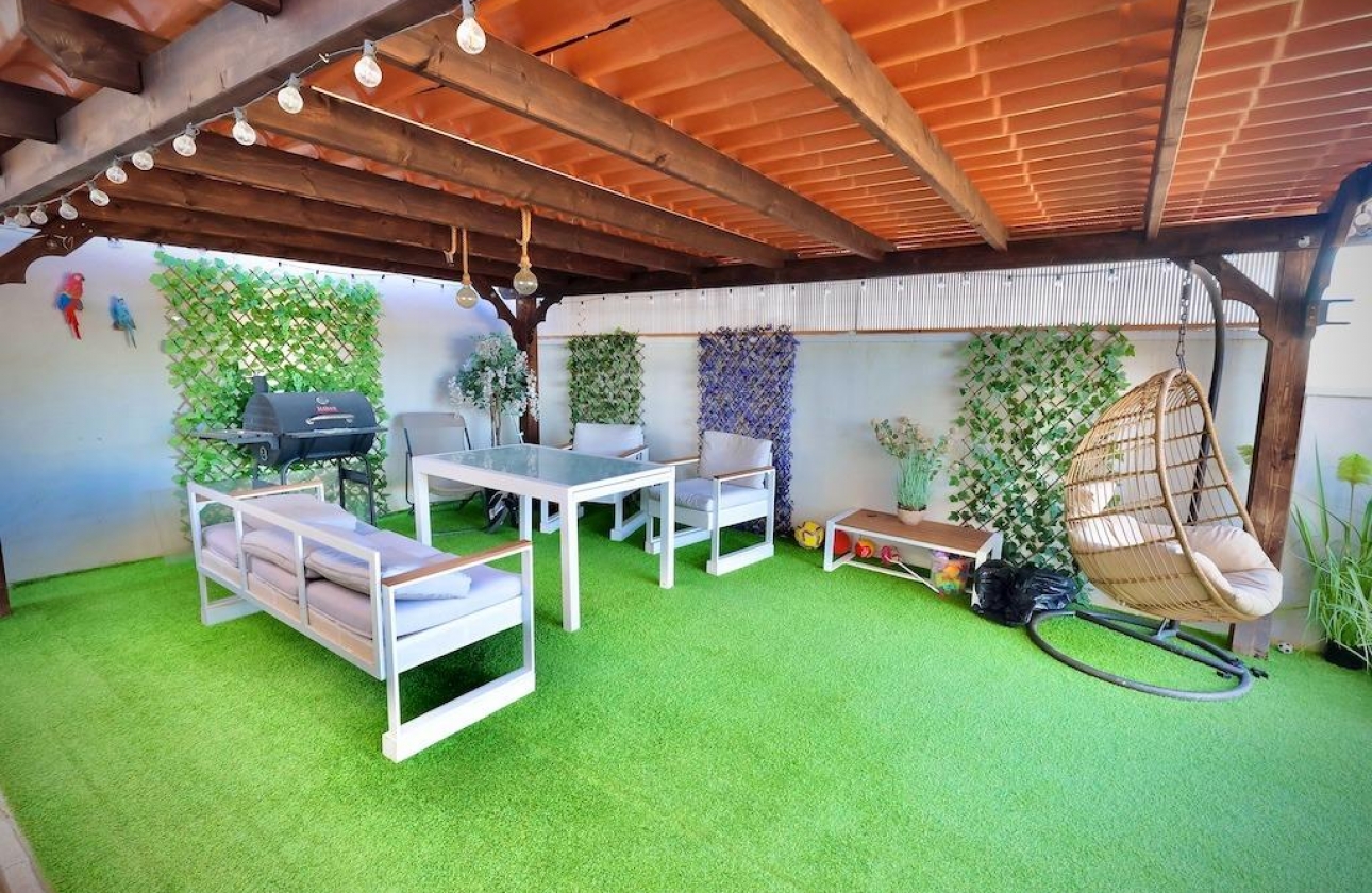 Resale - Villa - San Miguel de Salinas - Residencial los flamencos