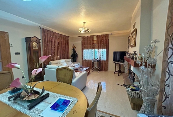 Rynek wtórny - Villa - Orihuela Costa - Altos de Campoamor