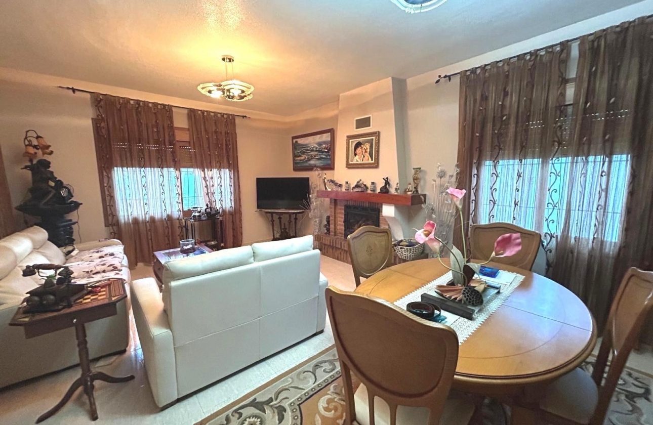 Rynek wtórny - Villa - Orihuela Costa - Altos de Campoamor