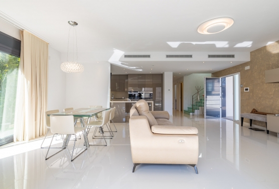 Rynek wtórny - Villa - Orihuela Costa - Campoamor