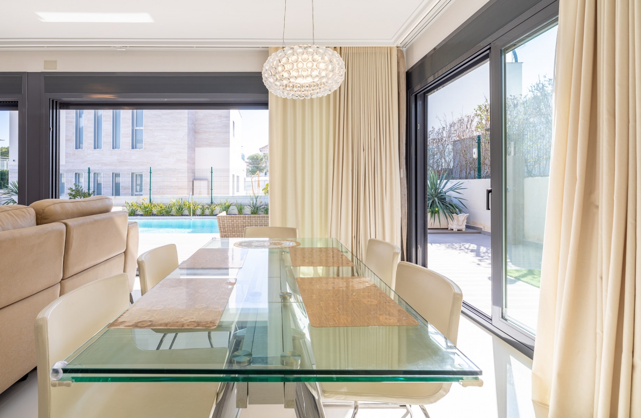 Rynek wtórny - Villa - Orihuela Costa - Campoamor