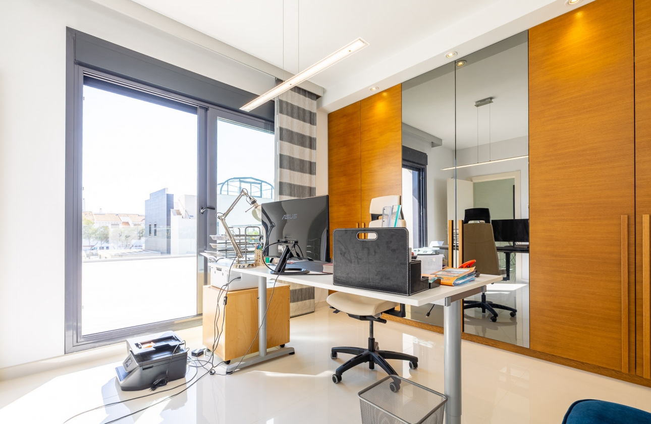 Rynek wtórny - Villa - Orihuela Costa - Campoamor