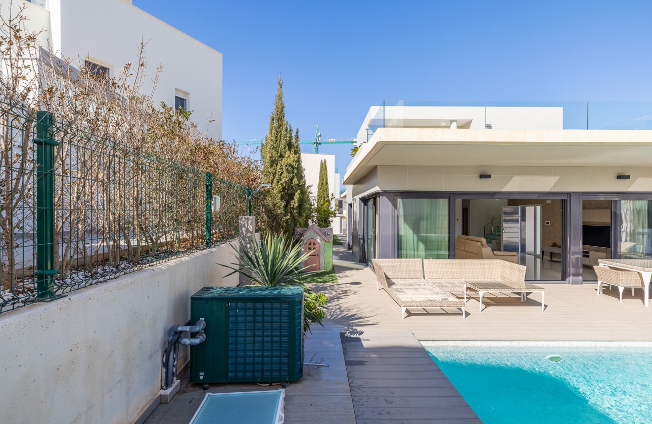 Rynek wtórny - Villa - Orihuela Costa - Campoamor