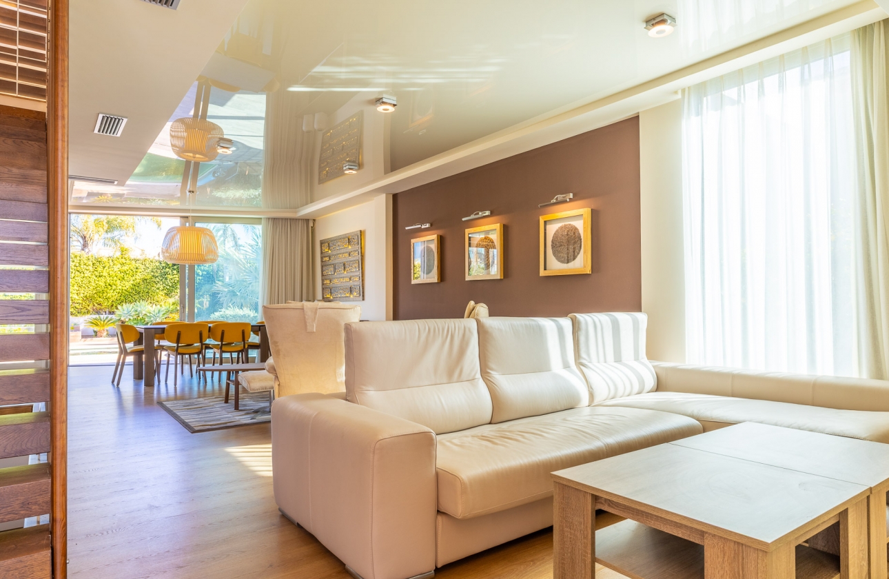 Rynek wtórny - Villa - Orihuela Costa - La Zenia