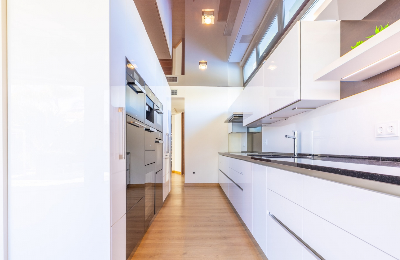 Rynek wtórny - Villa - Orihuela Costa - La Zenia