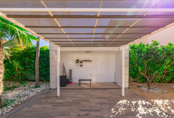 Rynek wtórny - Villa - Orihuela Costa - La Zenia