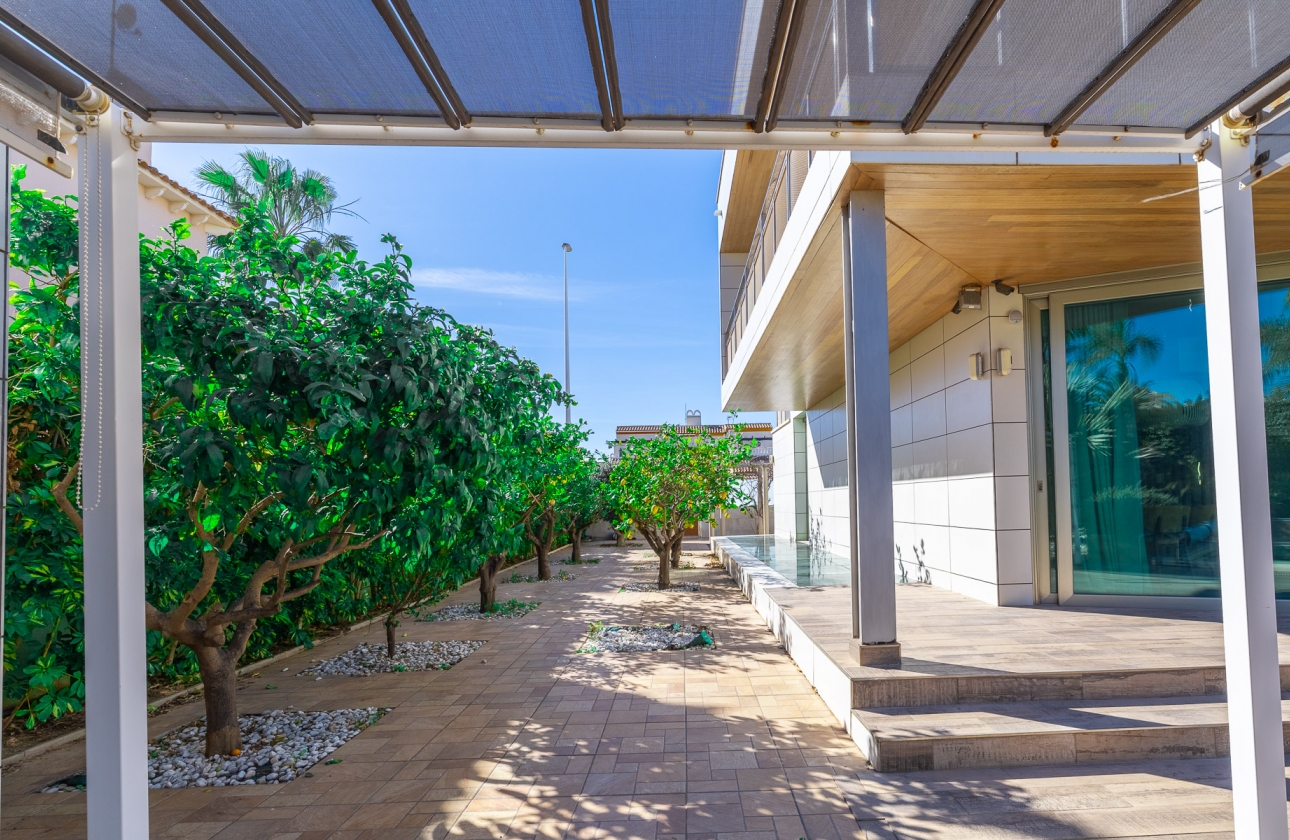 Rynek wtórny - Villa - Orihuela Costa - La Zenia