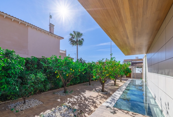 Rynek wtórny - Villa - Orihuela Costa - La Zenia