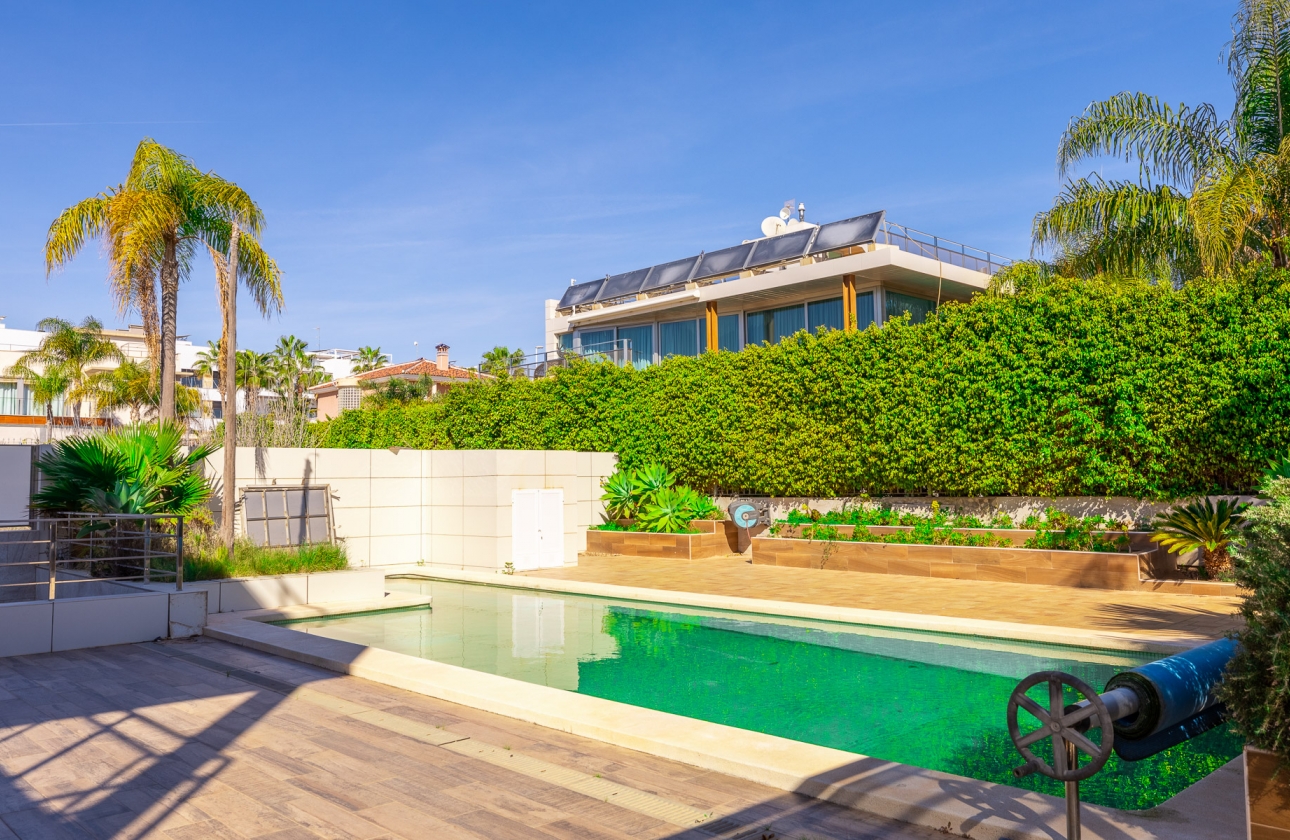 Rynek wtórny - Villa - Orihuela Costa - La Zenia