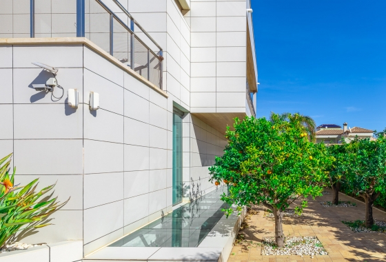 Rynek wtórny - Villa - Orihuela Costa - La Zenia