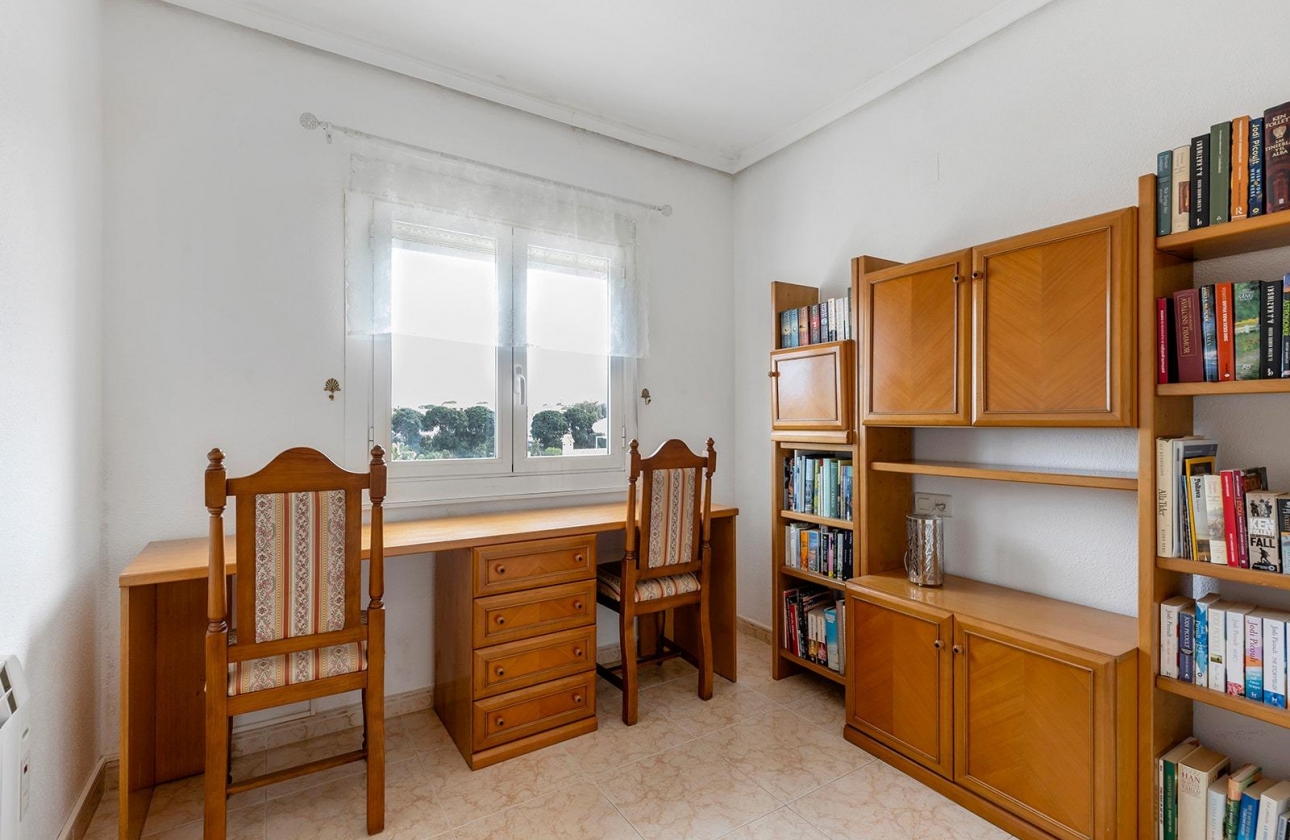 Rynek wtórny - Villa - Torrevieja - Los Balcones