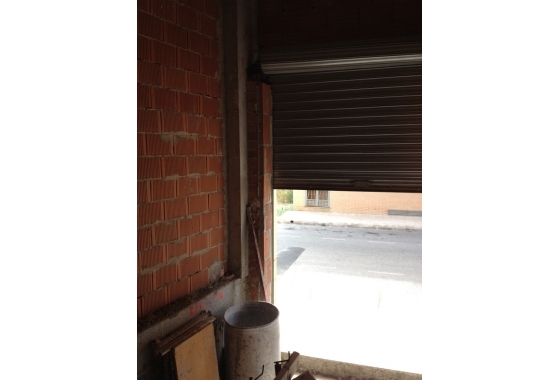 Reventa - Commercial Unit - Los Montesinos