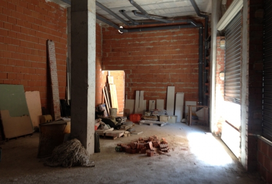 Reventa - Commercial Unit - Los Montesinos