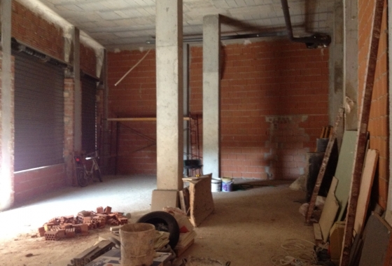 Reventa - Commercial Unit - Los Montesinos