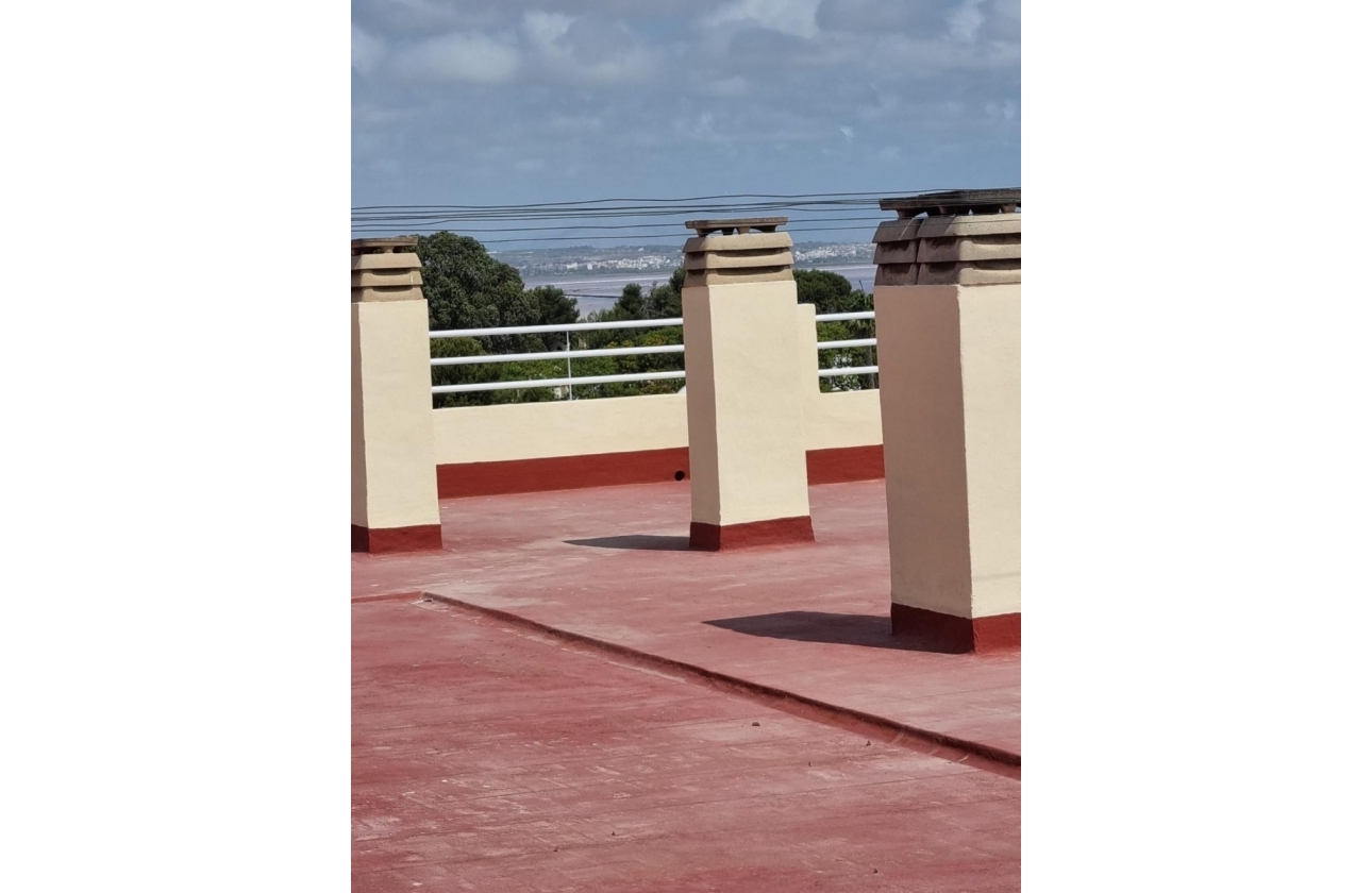 Rynek wtórny - Apartament - Torrevieja - Playa De Los Naufragos