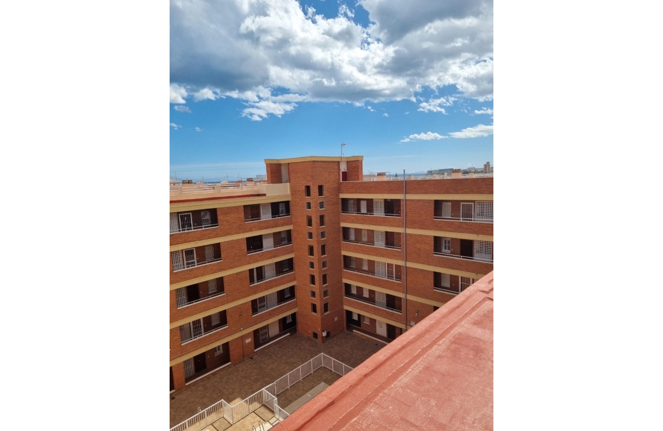 Rynek wtórny - Apartament - Torrevieja - Playa De Los Naufragos