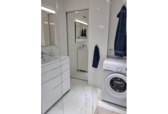 Rynek wtórny - Apartament - Torrevieja - Playa De Los Naufragos