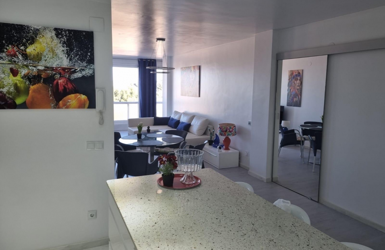 Rynek wtórny - Apartament - Torrevieja - Playa De Los Naufragos