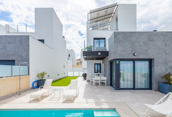 Rynek wtórny - Villa - Torrevieja - Los Altos