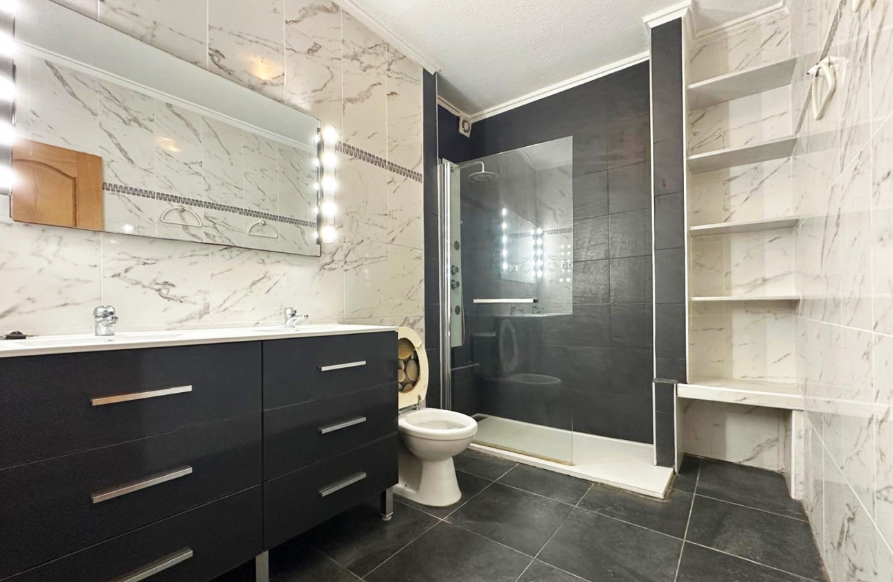 Rynek wtórny - Szeregowiec - Orihuela Costa - La Zenia