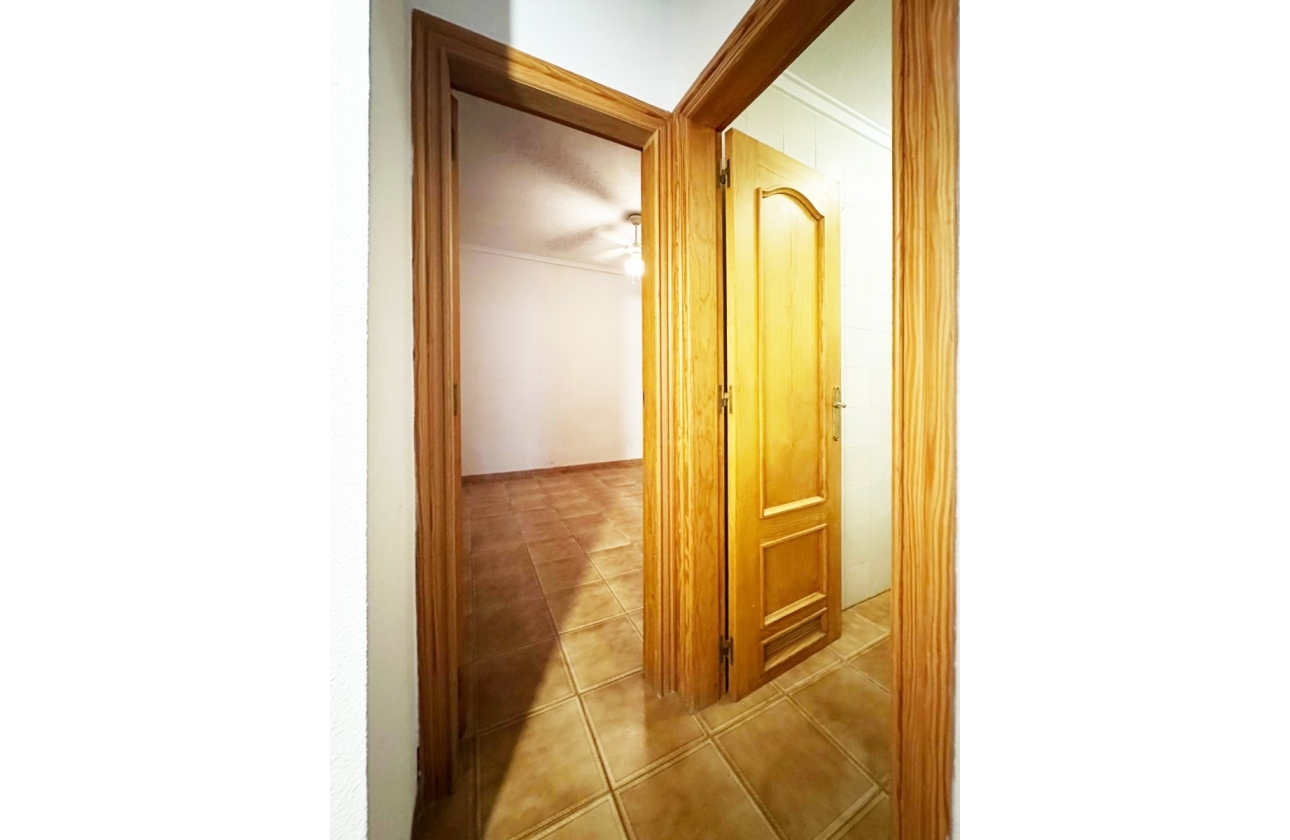 Rynek wtórny - Szeregowiec - Orihuela Costa - La Zenia