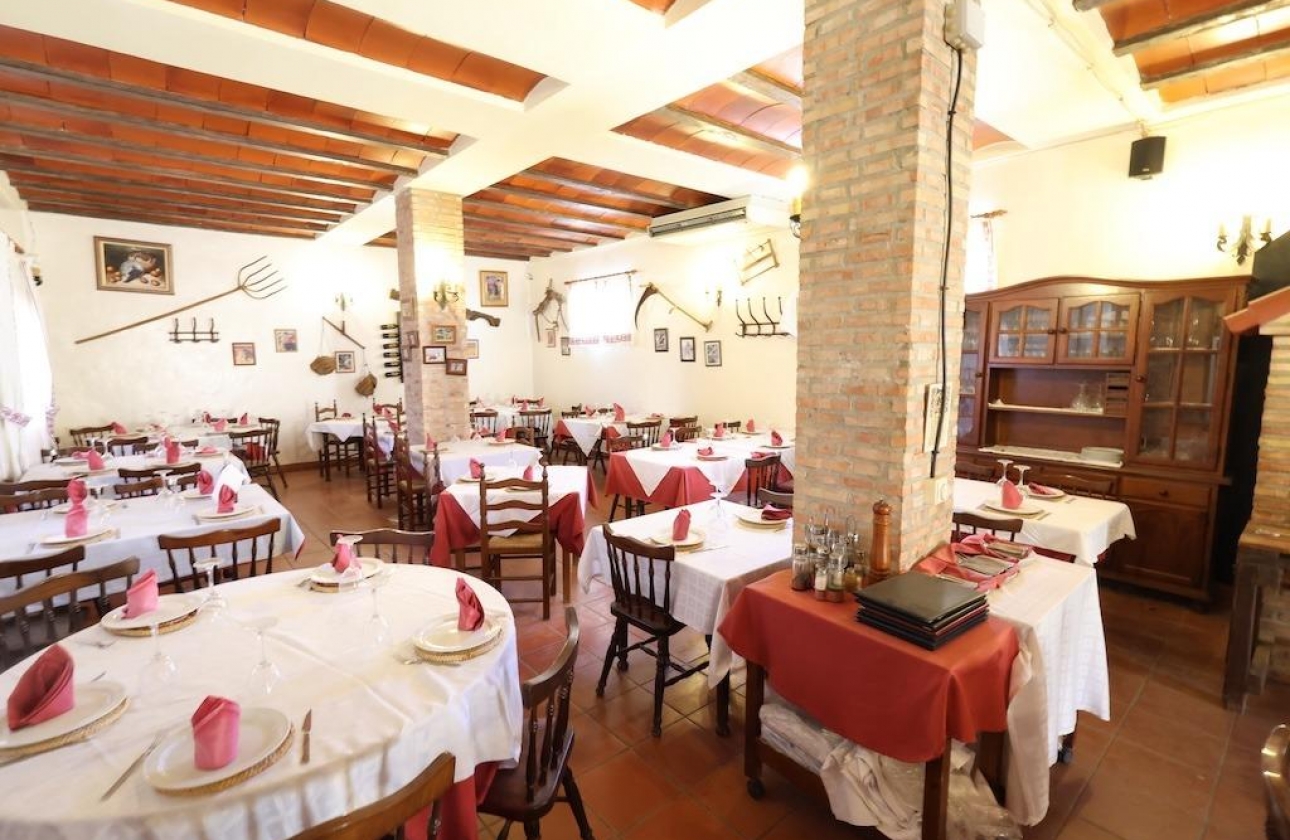 Rynek wtórny - Nieruchomość komercyjna - Orihuela Costa - La Zenia