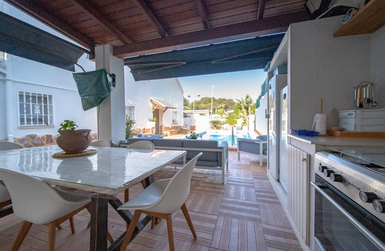 Rynek wtórny - Villa - Torrevieja - Los Balcones