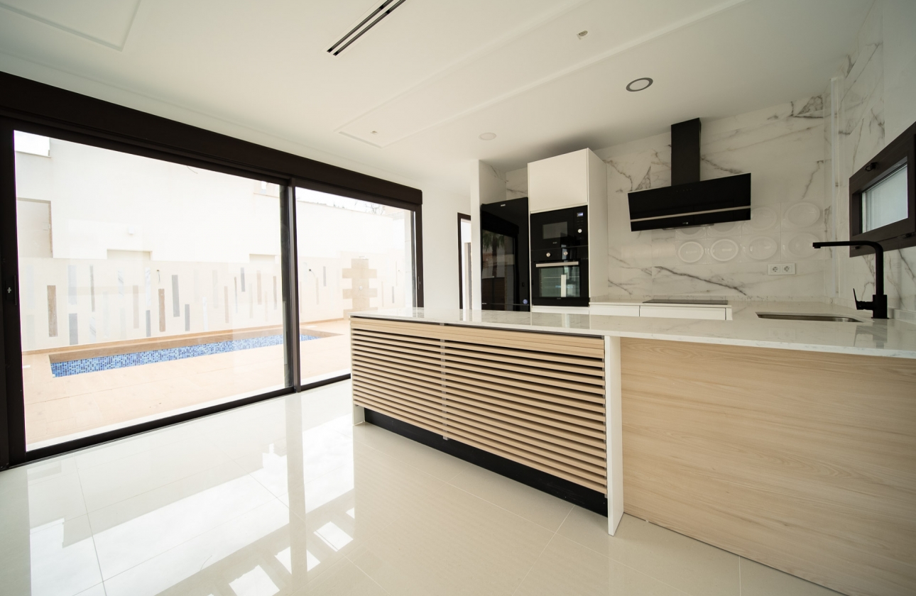 Resale - Villa - Rojales