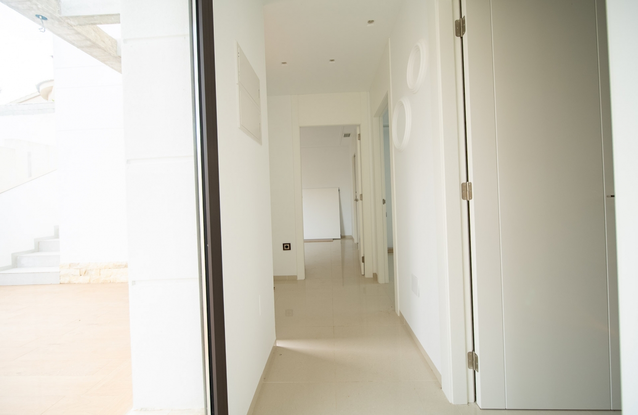 Resale - Villa - Rojales